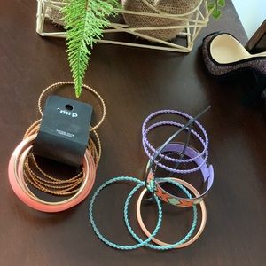 ⚡️SALE⚡️Multi colored Bangle set